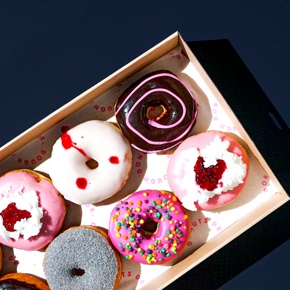 IT'S HALLOWEEN! HAVE YOU GOT YOUR SPOOKY DONUTS?! Dr. Dough